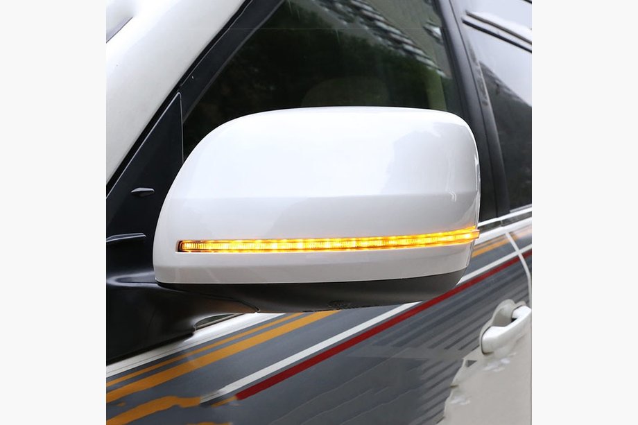 Toyota Land Cruiser 200 2007–2021 Kryty zrcátek (s LED blinkrem, styl 2020) Image