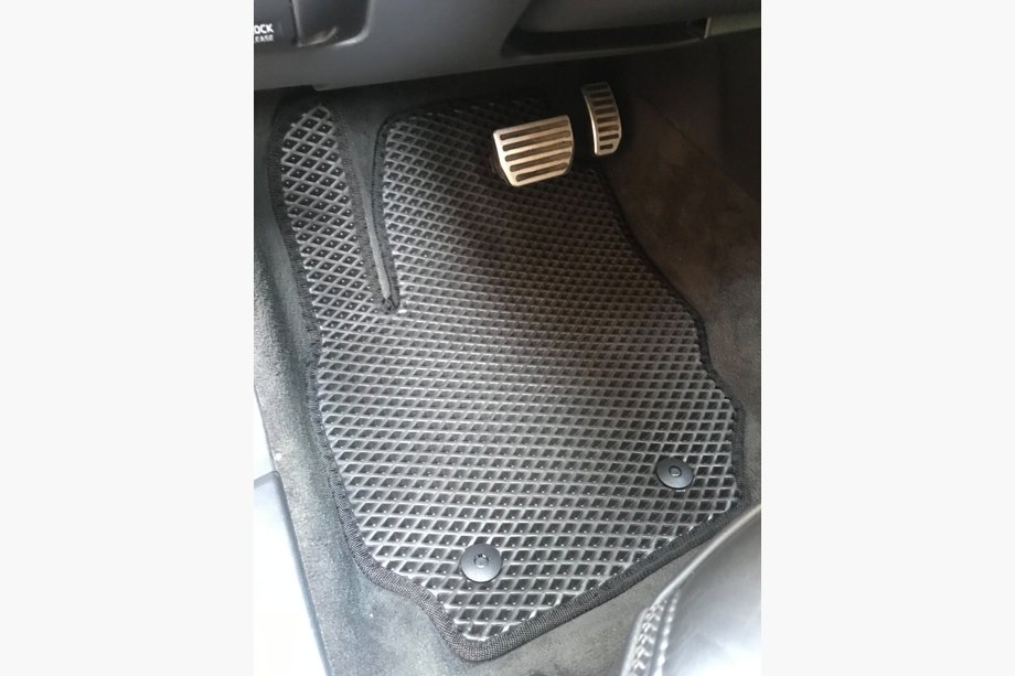 Volvo XC70 2007–2013 EVA autokoberce (černé) Image