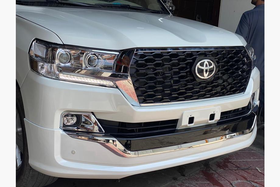 Toyota Land Cruiser 200 2007–2021 Tuningová maska chladiče (Ewan 2021) Image