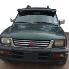 Mitsubishi L200 1996–2006 Sluneční kšilt na čelní sklo (černý lesk, 5 mm) fotografie 1