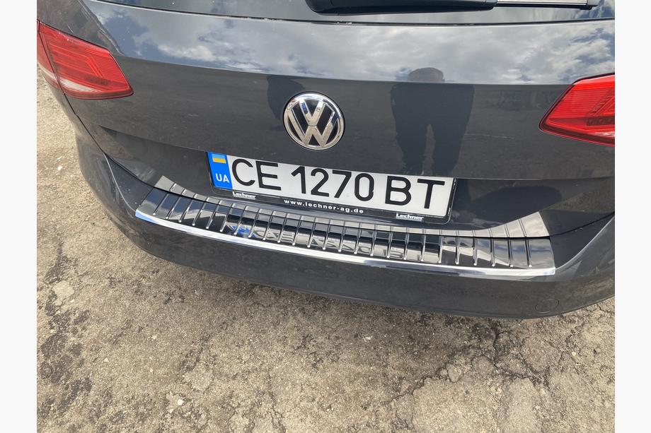 Volkswagen Passat B8 2015–2023 Chromová lišta na zadní nárazník Carmos V1 (SW) Fotografie 2