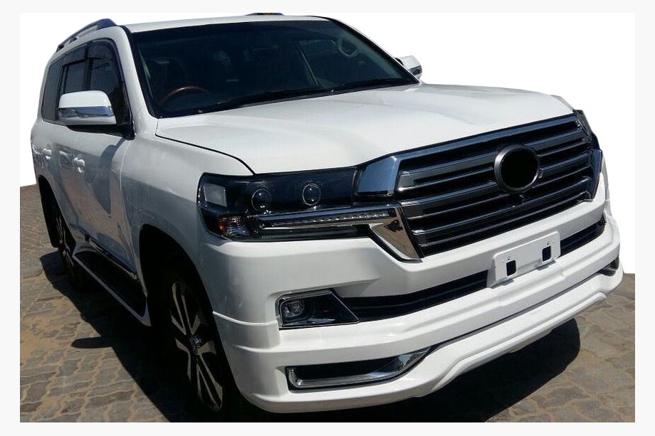 Toyota Land Cruiser 200 2007–2021 Sada bodykitu 2016↗ (Modelista V2) Černá barva Image