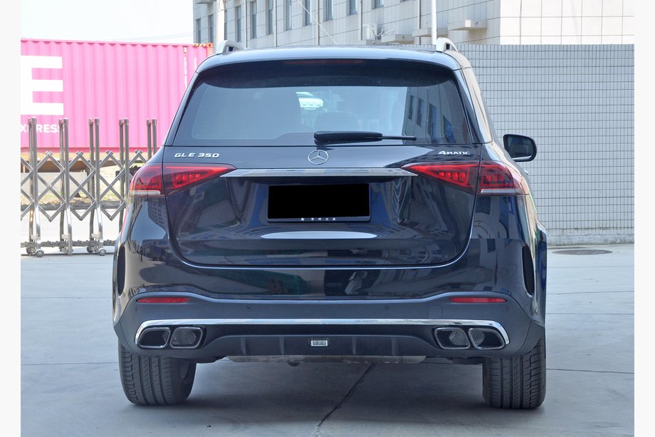 Mercedes GLE W167 2018– Zadní difuzor s koncovkami výfuku GLE63 Silver (2018-2026) Image