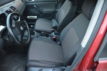 Volkswagen Golf 5 2003–2009 Autopotahy (eko kůže↗látka, Premium) fotografie 1