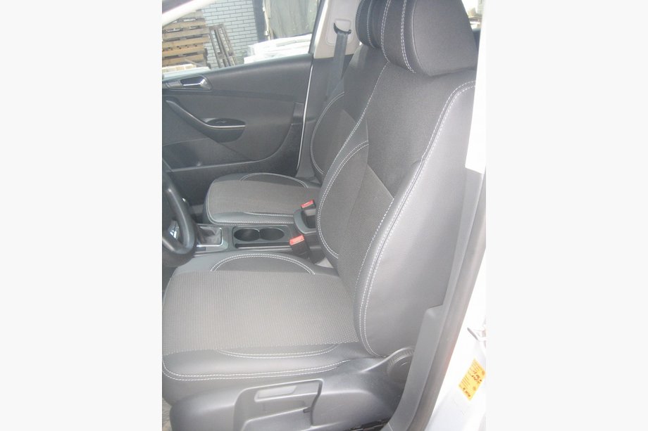 Volkswagen Passat B6 2006–2012 Autopotahy (eko kůže↗látka, Premium) Image