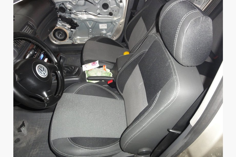 Volkswagen Passat B5 1997–2005 Autopotahy (eko kůže↗látka, Premium) Image