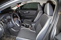 Nissan Qashqai 2014–2021 Autopotahy (eko kůže↗látka, Premium) fotografie 4