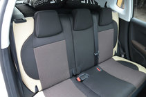 Opel Crossland X 2017–2024 Autopotahy Premium fotografie 2
