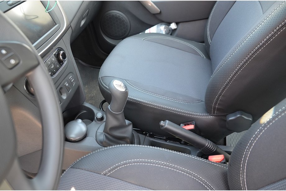 Dacia Sandero 2013–2020 Autopotahy SoyuzAuto Premium Image