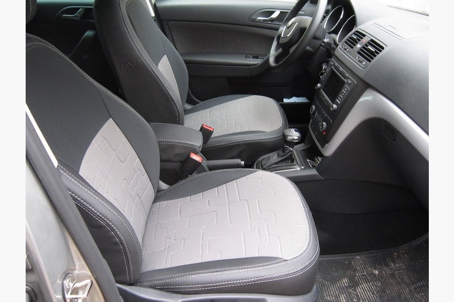 Skoda Yeti 2009–2017 Autopotahy SoyuzAuto Premium Fotografie 1