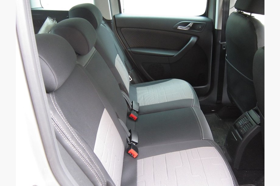 Skoda Yeti 2009–2017 Autopotahy SoyuzAuto Premium Fotografie 3