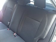 Toyota Corolla 2013–2019 Autopotahy (eko kůže↗látka, Premium) fotografie 4