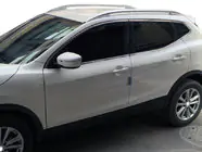 Nissan Qashqai 2014–2021 Originální střešní ližiny fotografie 1
