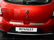 Renault Sandero 2013–2022 Chromová lišta na zadní nárazník s ohybem (Нотанико) fotografie 1