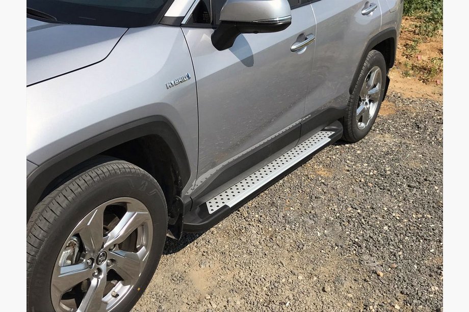 Toyota Rav 4 2019–2025 Boční nášlapy Allmond Grey (2 ks, hliník) Image