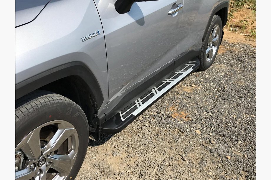 Toyota Rav 4 2019–2025 Boční nášlapy Sunrise (2 ks, hliník) Image