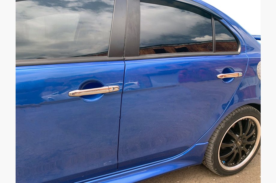 Mitsubishi Lancer X 2008– Chromové kryty klik dveří (4 ks) S čipem, Carmos - turecká ocel Image