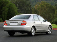 Toyota Camry 2001–2006 Chromová lišta nad SPZ fotografie 1
