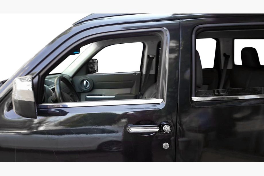 Dodge Nitro 2006–2011 Okenní lišta (nerez) Image