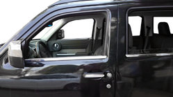 Dodge Nitro 2006–2011 Okenní lišta (nerez) fotografie 1