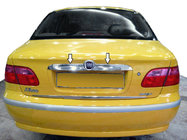 Fiat Albea 2002–2012 Chromová lišta nad SPZ (nerez) fotografie 1