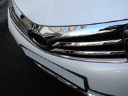 Toyota Corolla 2013–2019 Chromová lišta na masku chladiče (spodní, 2013-2016, nerez) fotografie 1
