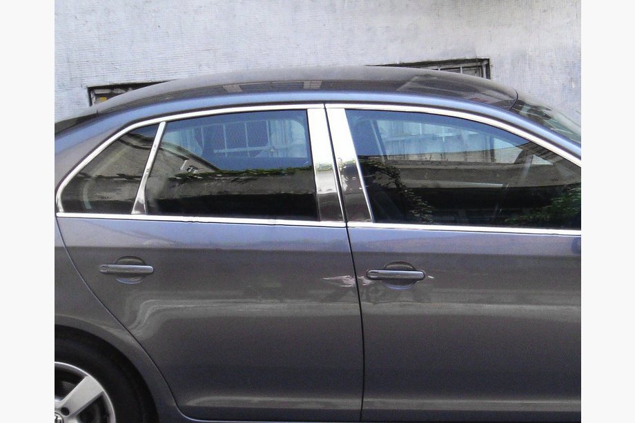 Volkswagen Jetta 2006–2011 Nerezové lišty sloupků dveří (6 ks) Image