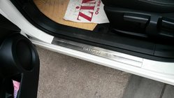 Nissan Qashqai 2010–2014 Nerezové kryty prahů (Omsa, 4 ks) fotografie 2