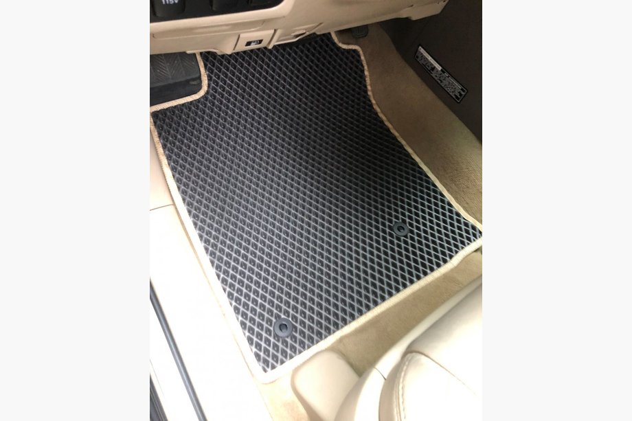 Lexus GX470 2002–2009 Autokoberce EVA do interiéru (2 řady, černé) Image