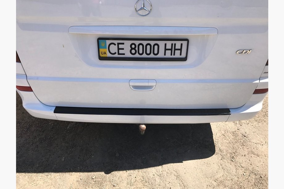 Mercedes Viano 2004–2014 Plastový ochranný kryt zadního nárazníku s ohybem DDU Matná Fotografie 3