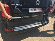 Volkswagen T6 2015–2024 Nerezová lišta pod SPZ fotografie 4