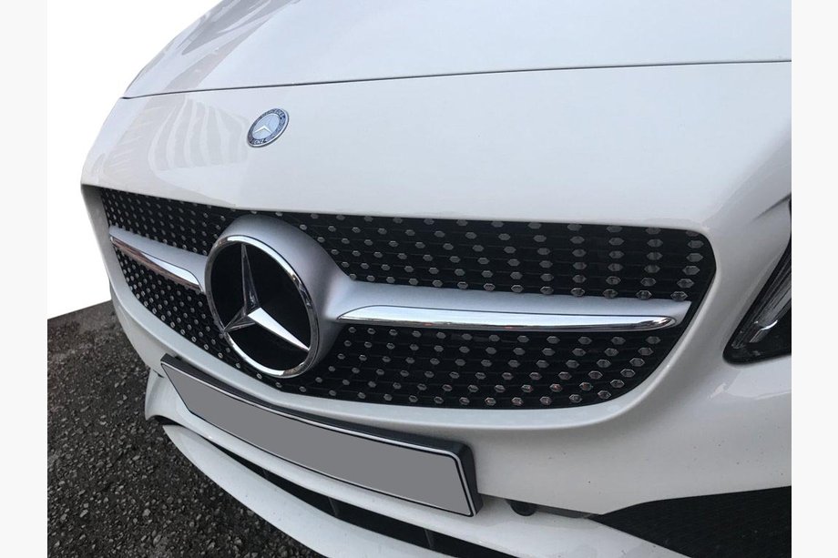 Mercedes C-Class W205 2014–2021 Přední maska chladiče Diamond Silver (pro Avantgarde/AMG-Line/C43 AMG) Fotografie 7