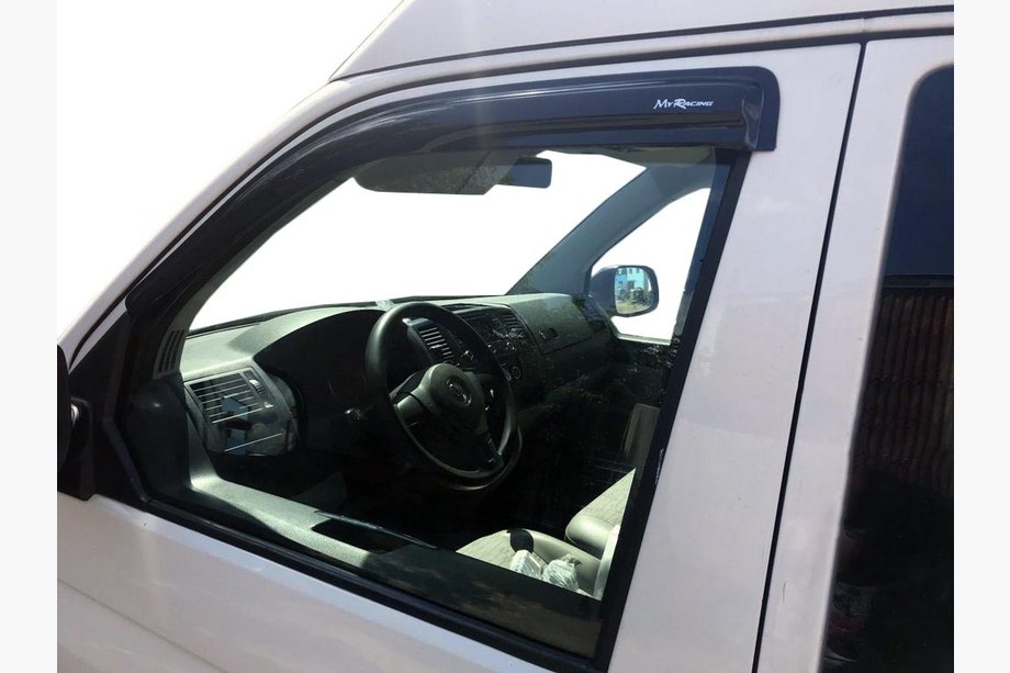 Volkswagen T6 2015–2024 Deflektory oken (2 ks, MyRacing) Image