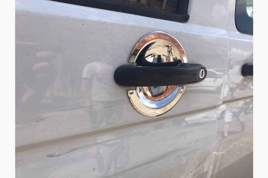 Volkswagen Caddy 2004–2010 Ochranné misky pod kliky (3 ks, nerez) Carmos - turecká nerezová ocel, 3 ks Image
