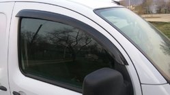 Renault Kangoo 2008–2020 Okenní deflektory (2 ks, UA) fotografie 5
