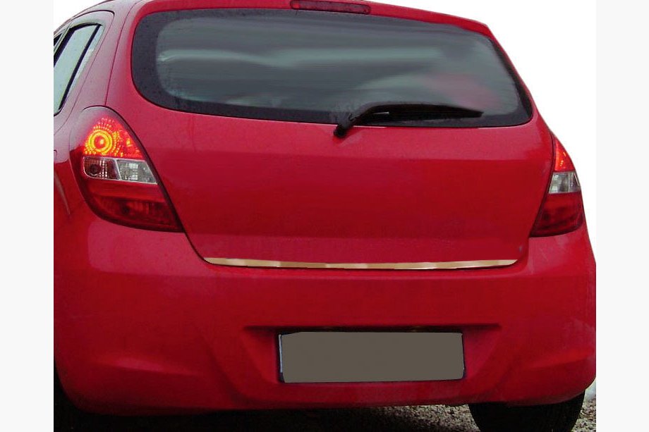 Hyundai I-20 2008–2012 Nerezová lišta na hranu víka kufru Image
