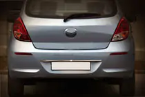 Hyundai I-20 2012–2014 Nerezová lišta nad SPZ fotografie 1