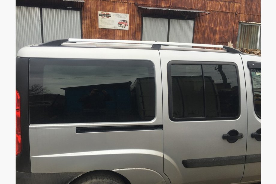 Fiat Doblo I 2001–2005 Chromované střešní ližiny Kovové nožky Fotografie 4