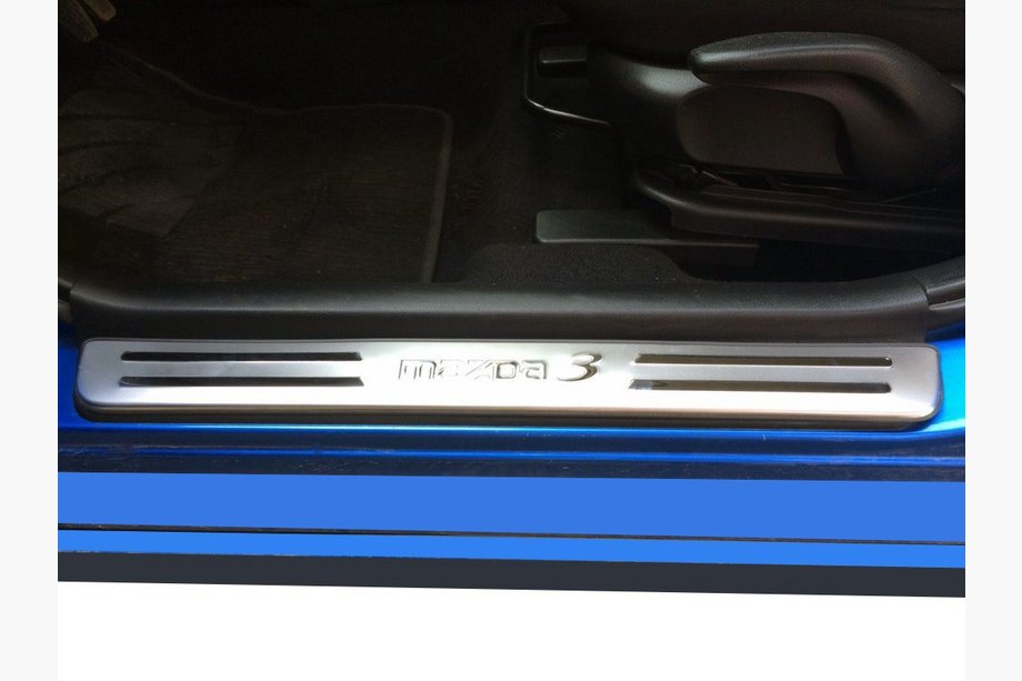 Mazda 3 2003–2009 Nerezové kryty prahů Libao (4 ks) Image