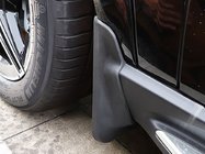 Mercedes GLE W167 2018– Zástěrky Premium (lakované rozšíření lemů blatníků, verze s bočními nášlapy, 4 ks) fotografie 1