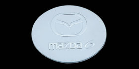 Mazda 6 2003–2008 Nerezový kryt víčka palivové nádrže fotografie 1