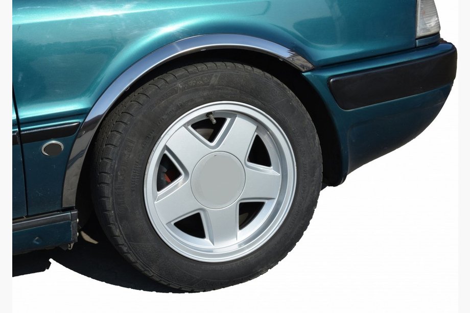 Audi 80/90 1987–1996 Nerezové lemy blatníků (1987-1991, 4 ks) Image