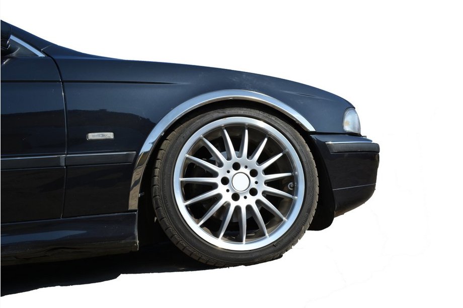 BMW řada 5 E39 1996–2003 Nerezové lišty na lemy blatníků (4 ks) Image