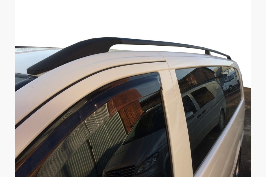 Mercedes Vito/V-class W447 2014– Střešní podélníky černé DDU (plastové patky) Image