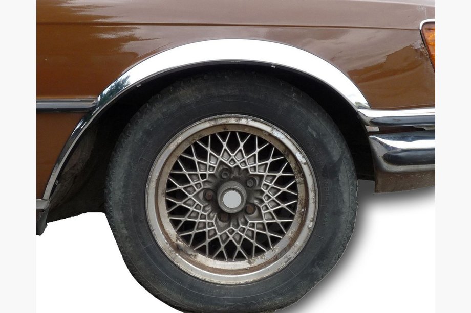 Mercedes W116 1972–1980 Nerezové lišty na lemy blatníků (4 ks) Image