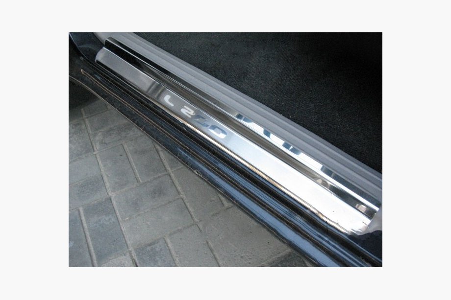 Mitsubishi L200 2006–2015 Kryty prahů Nataniko (2 ks, nerez) Premium – 3M páska, 0,8 mm Image