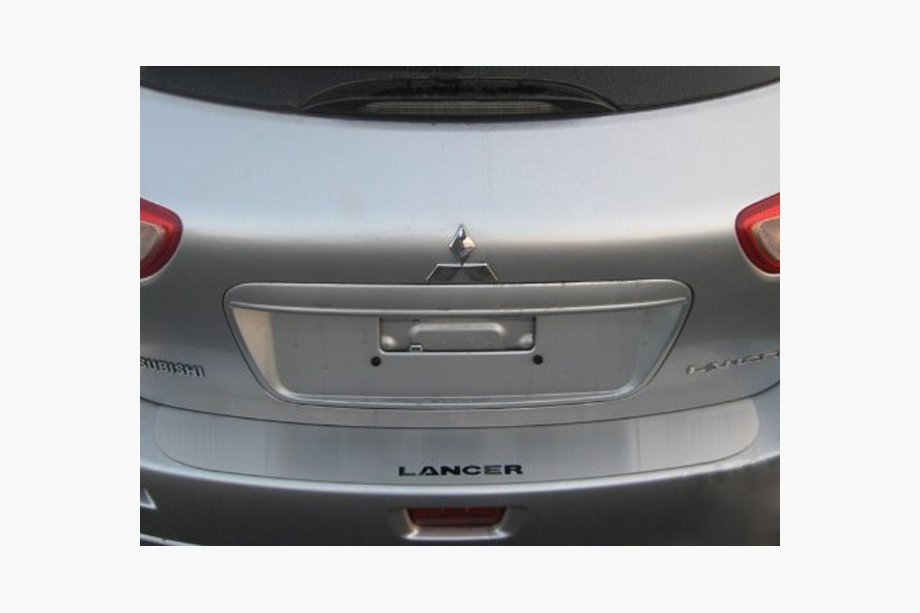 Mitsubishi Lancer X 2008– Ochranná lišta na zadní nárazník bez ohybu SW Натанико (nerez) Image