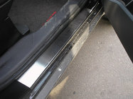 Mitsubishi Outlander 2006–2012 Nerezové kryty prahů Nataniko (4 ks, nerez) fotografie 1