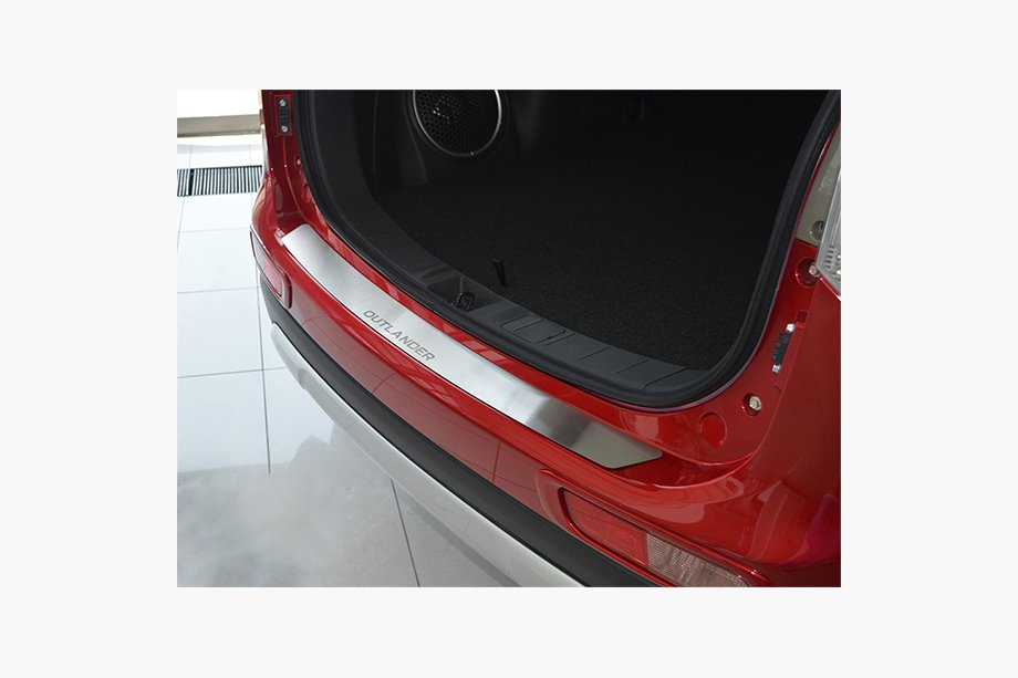 Mitsubishi Outlander 2012–2021 Ochranná lišta zadního nárazníku Nathaniko (nerez) 2015+ Image