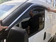 Opel Combo 2012–2018 Okenní ofuky s chromovanou lištou (4 ks, Niken) fotografie 3